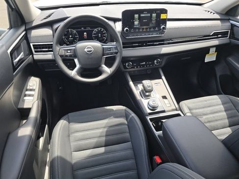 New 2026 Nissan Rogue SL AWD/4WD image 18