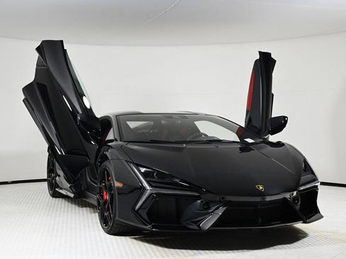 Used 2024 Lamborghini Revuelto image 28