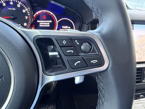 Certified 2022 Porsche Cayenne Platinum Edition AWD/4WD image 34