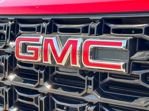 Used 2025 GMC Canyon Elevation w/ Convenience Package AWD/4WD image 13