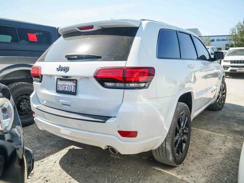 Certified 2021 Jeep Grand Cherokee Laredo X RWD image 12