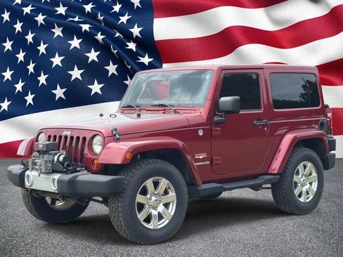 Used 2012 Jeep Wrangler Sahara w/ Connectivity Group AWD/4WD image 12