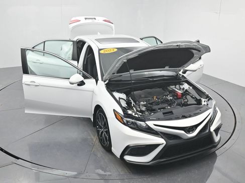 Used 2023 Toyota Camry SE image 58