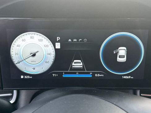 Used 2024 Hyundai Elantra SEL FWD image 23
