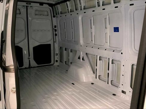 Used 2024 Mercedes-Benz Sprinter 2500 image 15