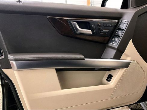 Used 2015 Mercedes-Benz GLK 350 4MATIC image 23