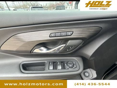 Certified 2024 GMC Terrain SLT AWD/4WD image 22