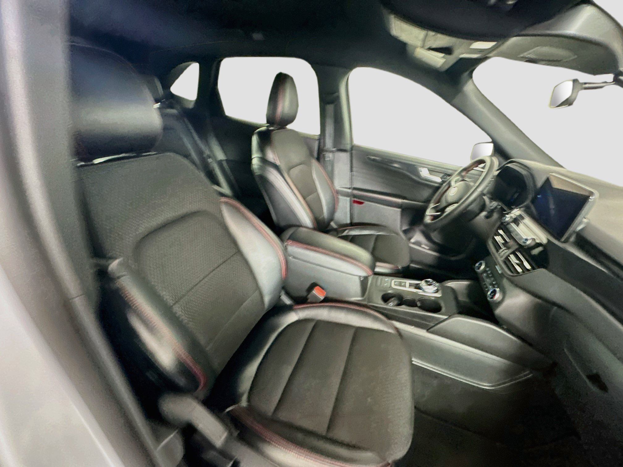 Used 2025 Ford Escape ST-Line Select AWD/4WD image 31