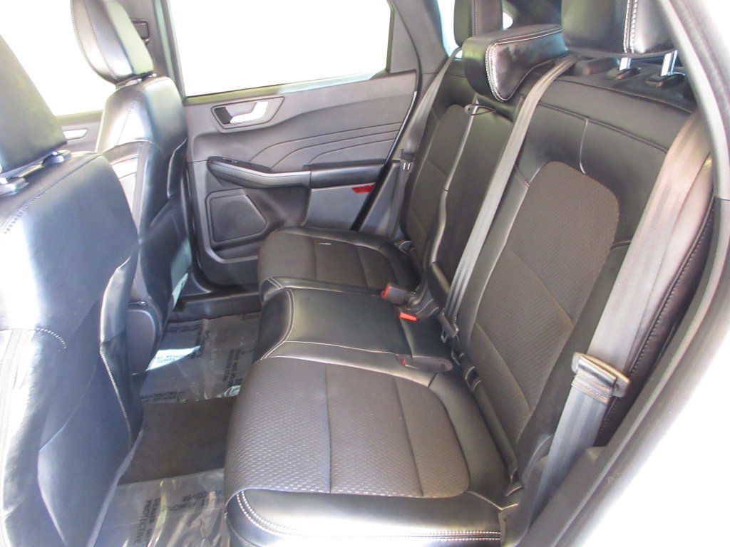 Used 2025 Ford Escape SE FWD image 25