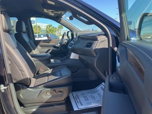Used 2022 Chevrolet Tahoe Premier RWD image 11