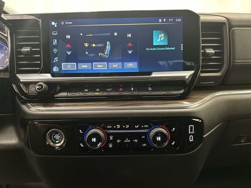 Used 2022 Chevrolet Silverado 1500 RST image 21