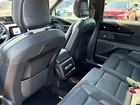 New 2025 Lincoln Nautilus Reserve w/ Jet Appearance Package image 17