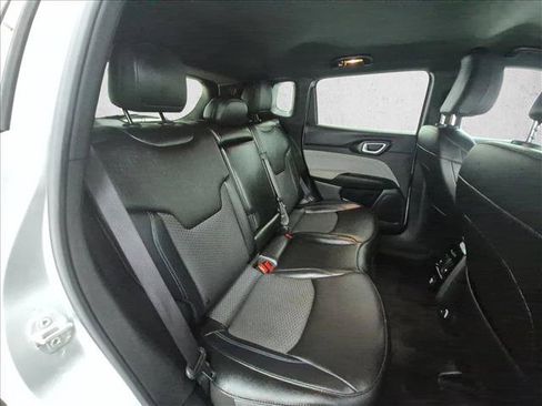 Used 2024 Jeep Compass Latitude AWD/4WD image 22