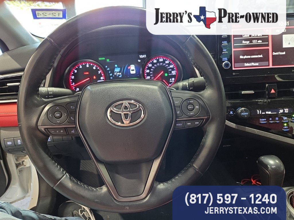 Used 2021 Toyota Camry XSE FWD image 14