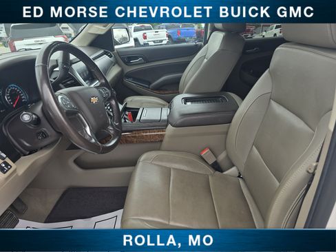 Used 2020 Chevrolet Suburban Premier AWD/4WD image 15