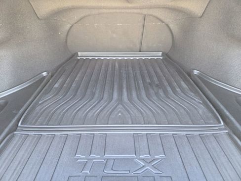 Used 2017 Acura TLX w/ Technology Package image 40