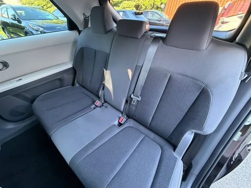 Used 2024 Hyundai Ioniq 5 SE RWD image 17
