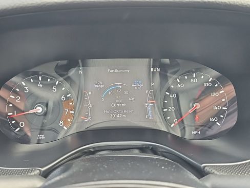 Used 2025 Jeep Compass Trailhawk AWD/4WD image 23
