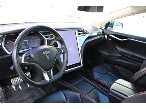 Used 2012 Tesla Model S Signature Performance image 9