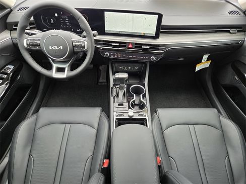 New 2026 Kia K5 EX image 19