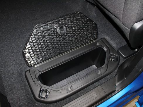 New 2026 RAM 1500 4x4 Crew Cab image 37