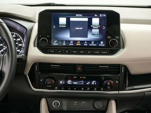 Used 2023 Nissan Rogue SL w/ SL Premium Package image 15