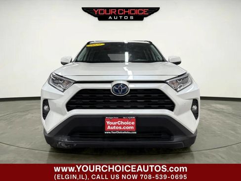 Used 2021 Toyota RAV4 XLE Premium AWD/4WD image 8