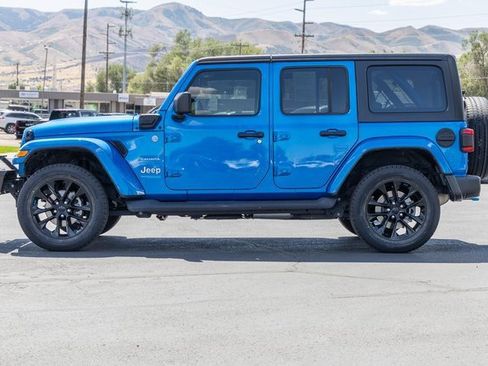 Used 2022 Jeep Wrangler Unlimited Sahara image 3
