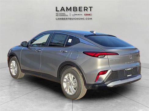 New 2026 Buick Envista Preferred image 3