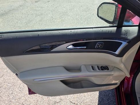 Used 2013 Lincoln MKZ FWD image 11