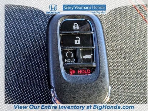 Certified 2025 Honda Pilot Sport image 40