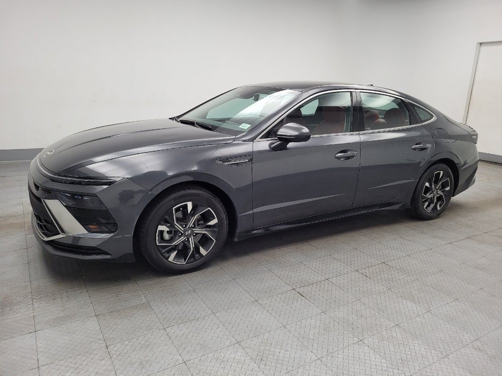 Used 2024 Hyundai Sonata SEL FWD image 2