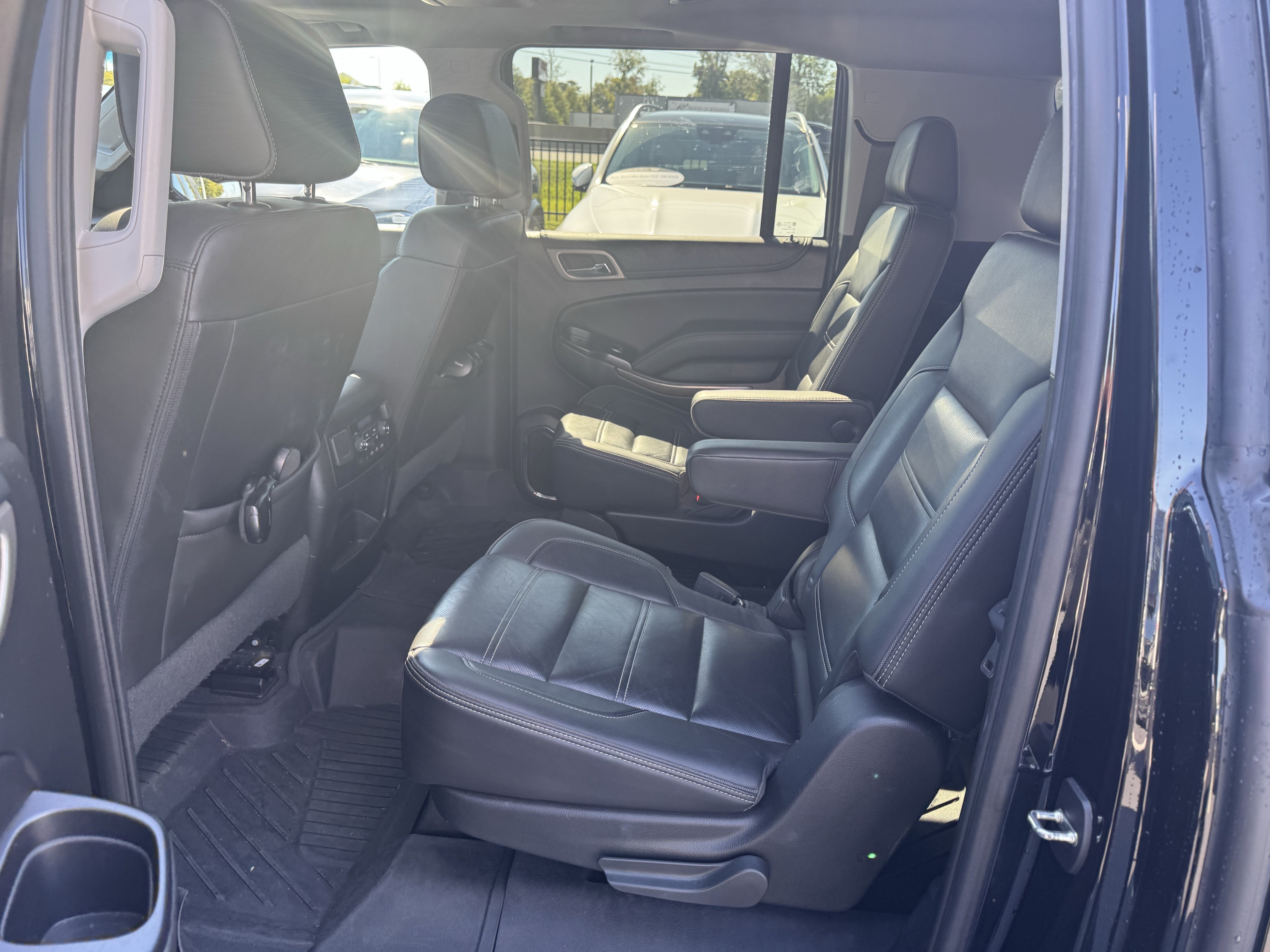 Used 2019 GMC Yukon XL Denali w/ Denali Ultimate Package RWD image 32