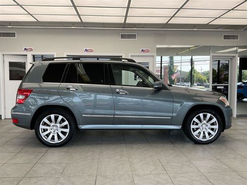 Used 2012 Mercedes-Benz GLK 350 4MATIC image 4