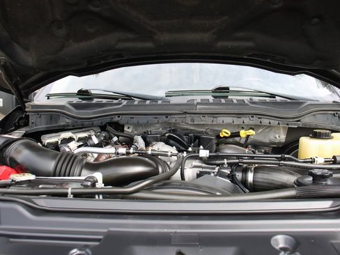 Used 2019 Ford F250 Lariat w/ Lariat Ultimate Package image 13