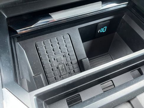 Certified 2023 Ford F250 Lariat w/ Chrome Package image 20