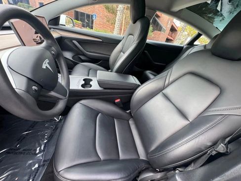 Used 2021 Tesla Model 3 Standard Range Plus image 10