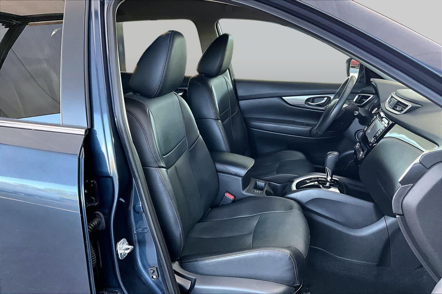 Used 2015 Nissan Rogue SL FWD image 9