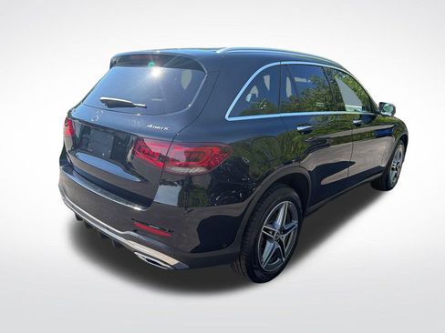 Used 2021 Mercedes-Benz GLC 300 4MATIC w/ AMG Line image 5