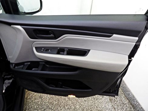 Used 2019 Honda Odyssey EX-L image 11