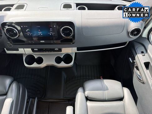 Used 2019 Mercedes-Benz Sprinter 3500 image 30