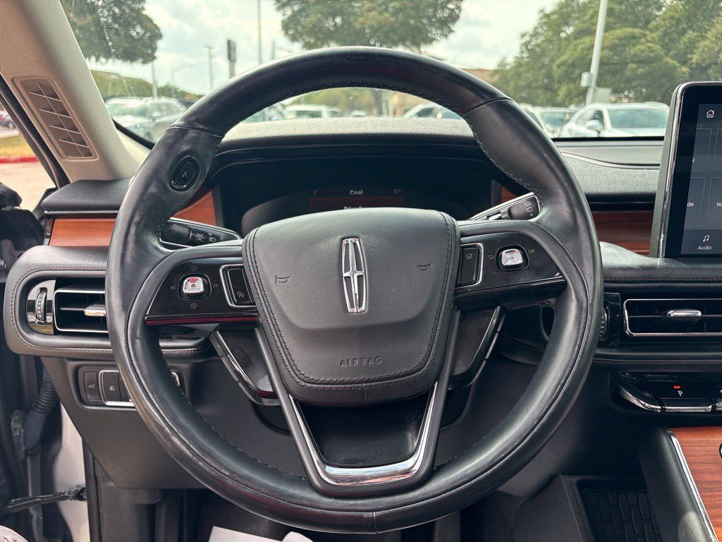 Used 2020 Lincoln Aviator Reserve w/ Equipment Group 201A RWD image 13