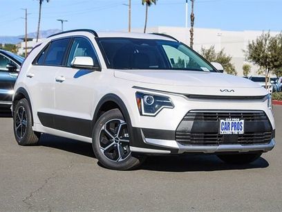 New 2025 Kia Niro EX