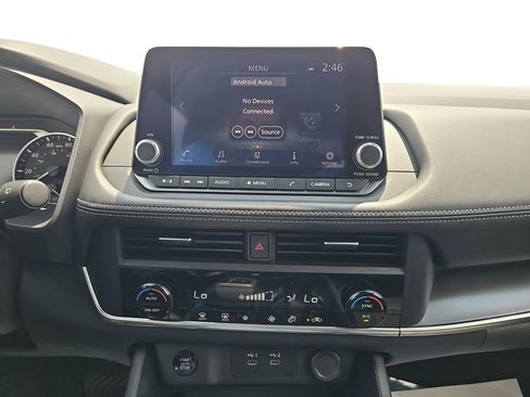 Used 2025 Nissan Rogue SV FWD image 20