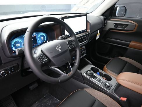 New 2025 Ford Bronco Sport Outer Banks w/ Outer Banks Tech Package+ AWD/4WD image 18