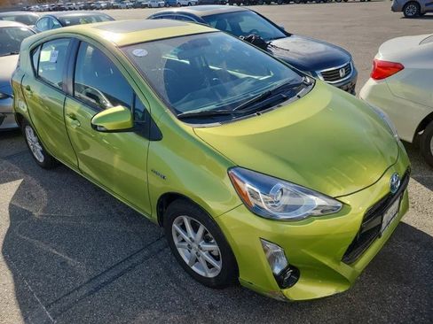 Used 2016 Toyota Prius C Four image 2