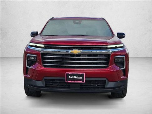 New 2026 Chevrolet Traverse LT w/ Sun and Wheel Package FWD image 6