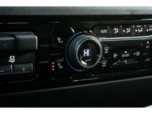 Used 2025 Chevrolet Silverado 1500 LT w/ Z71 Off-Road Package image 23