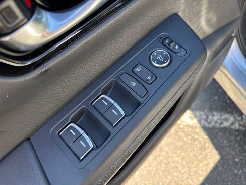 Used 2023 Honda CR-V EX-L image 11