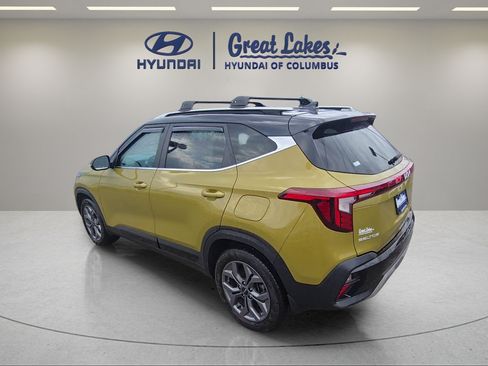 Used 2024 Kia Seltos S AWD/4WD image 3